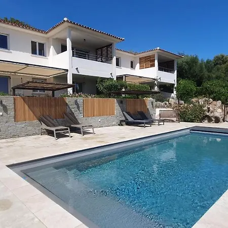 Tres Belle Vue Et Piscine Chauffee - Baccalocation Lägenhet