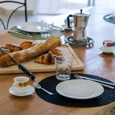 Lägenhet Tres Belle Vue Et Piscine Chauffee - Baccalocation