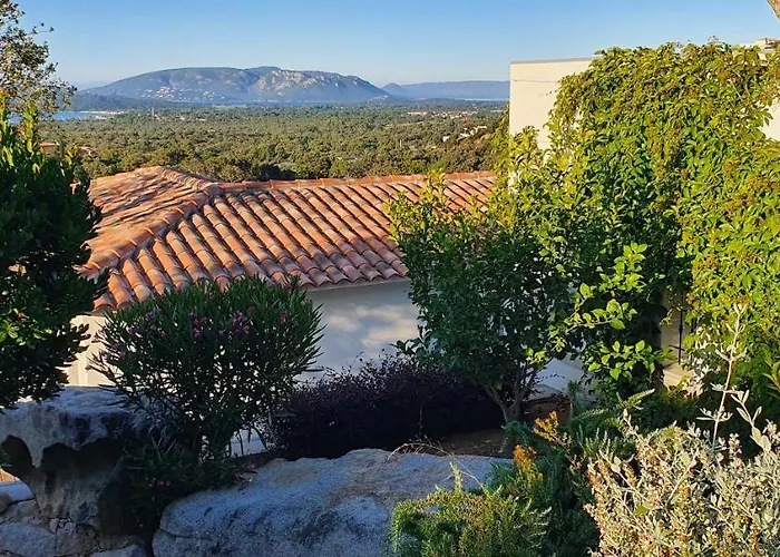 Tres Belle Vue Et Piscine Chauffee - Baccalocation *