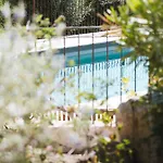 Apartment Tres Belle Vue Et Piscine Chauffee - Baccalocation
