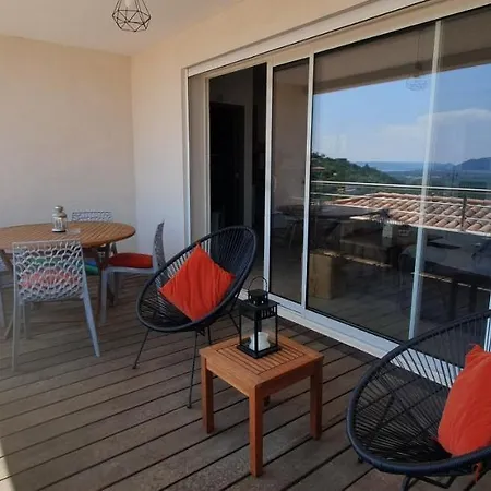 Tres Belle Vue Et Piscine Chauffee - Baccalocation Daire