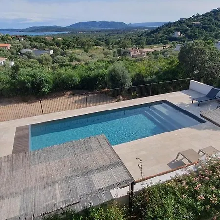 Tres Belle Vue Et Piscine Chauffee - Baccalocation * بورتو فيكشْيو