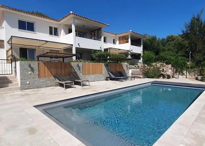 Tres Belle Vue Et Piscine Chauffee - Baccalocation Lägenhet